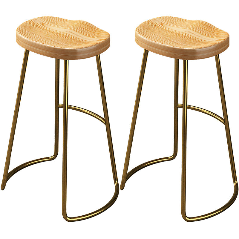 Tabouret de comptoir en bois de style contemporain Tabouret de bar sans dossier avec pieds en métal