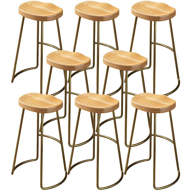 Tabouret de comptoir en bois de style contemporain Tabouret de bar sans dossier avec pieds en métal
