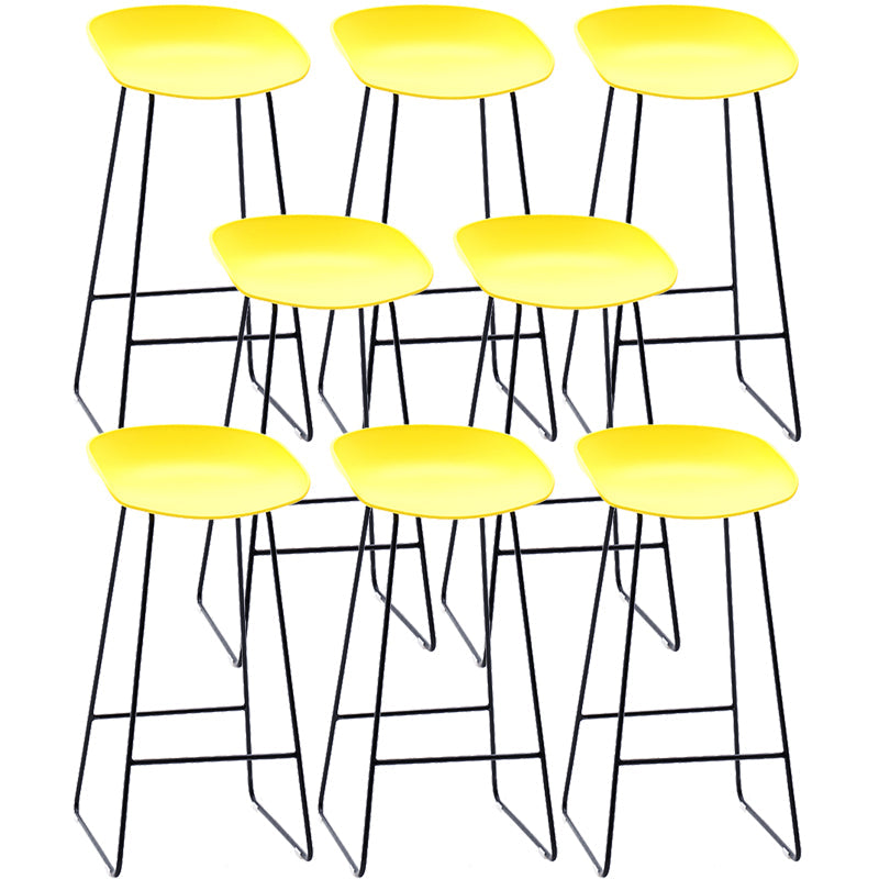 Contemporary Plastic Armless Bar Stool Low Back Bar Height Stool with Metal Frame
