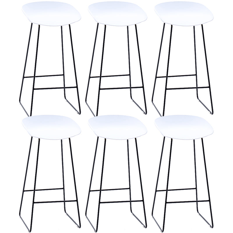 Contemporary Plastic Armless Bar Stool Low Back Bar Height Stool with Metal Frame