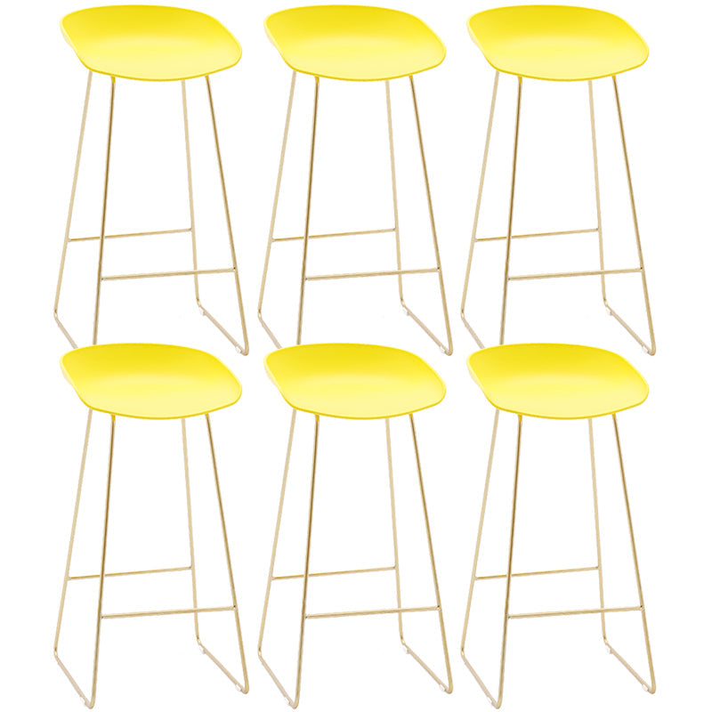 Contemporary Plastic Armless Bar Stool Low Back Bar Height Stool with Metal Frame