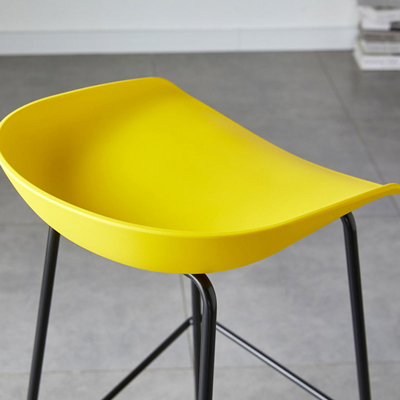 Contemporary Low Back Armless Bar Stool Plastic Bar Stool with Metal Legs Clearhalo 'Bar Furniture' 'Bar Stools' 'bar_stools' 'furn' 'furn_bar_stools' 'Furniture' 'Kitchen & Dining Furniture' 6245803