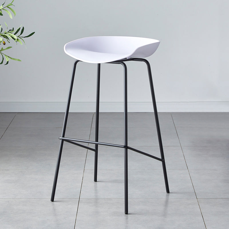 Contemporary Low Back Armless Bar Stool Plastic Bar Stool with Metal Legs White 1 Piece Bar Stool(30"H) Clearhalo 'Bar Furniture' 'Bar Stools' 'bar_stools' 'furn' 'furn_bar_stools' 'Furniture' 'Kitchen & Dining Furniture' 6245813