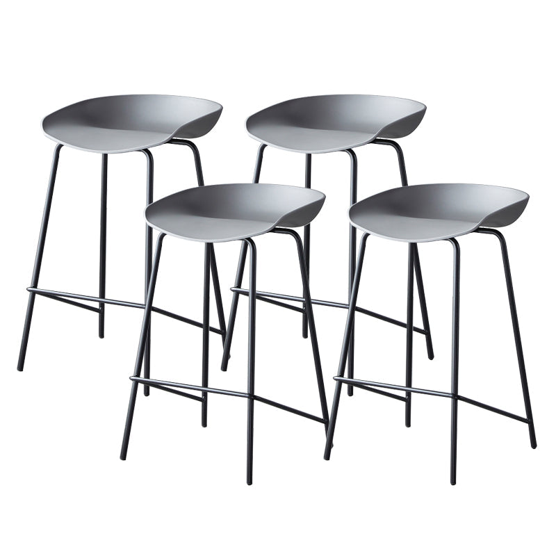 Contemporary Low Back Armless Bar Stool Plastic Bar Stool with Metal Legs Grey 4 Piece Set Counter Stool(26"H) Clearhalo 'Bar Furniture' 'Bar Stools' 'bar_stools' 'furn' 'furn_bar_stools' 'Furniture' 'Kitchen & Dining Furniture' 6245845