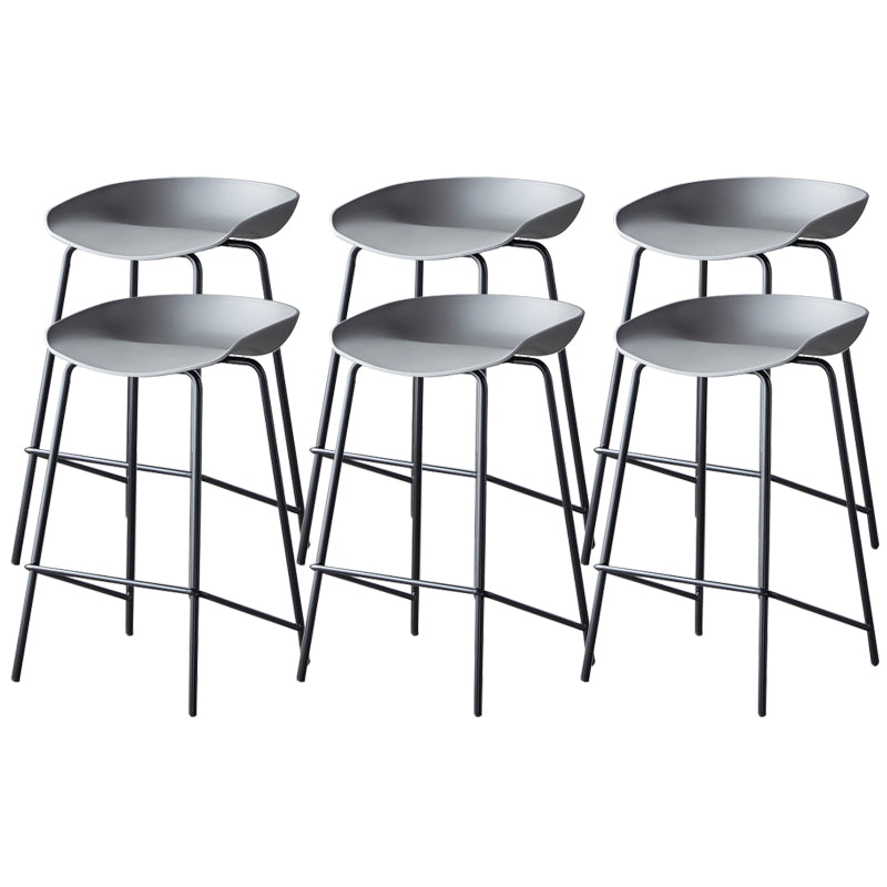 Contemporary Low Back Armless Bar Stool Plastic Bar Stool with Metal Legs Grey 6 Piece Set Counter Stool(26"H) Clearhalo 'Bar Furniture' 'Bar Stools' 'bar_stools' 'furn' 'furn_bar_stools' 'Furniture' 'Kitchen & Dining Furniture' 6245846