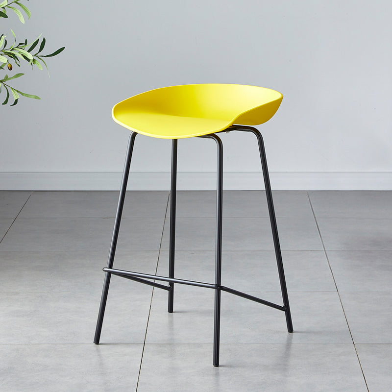 Contemporary Low Back Armless Bar Stool Plastic Bar Stool with Metal Legs Yellow 1 Piece Counter Stool(26"H) Clearhalo 'Bar Furniture' 'Bar Stools' 'bar_stools' 'furn' 'furn_bar_stools' 'Furniture' 'Kitchen & Dining Furniture' 6245863