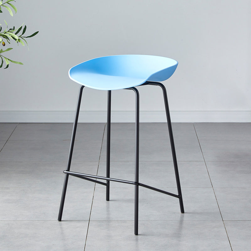 Contemporary Low Back Armless Bar Stool Plastic Bar Stool with Metal Legs Blue 1 Piece Counter Stool(26"H) Clearhalo 'Bar Furniture' 'Bar Stools' 'bar_stools' 'furn' 'furn_bar_stools' 'Furniture' 'Kitchen & Dining Furniture' 6245868