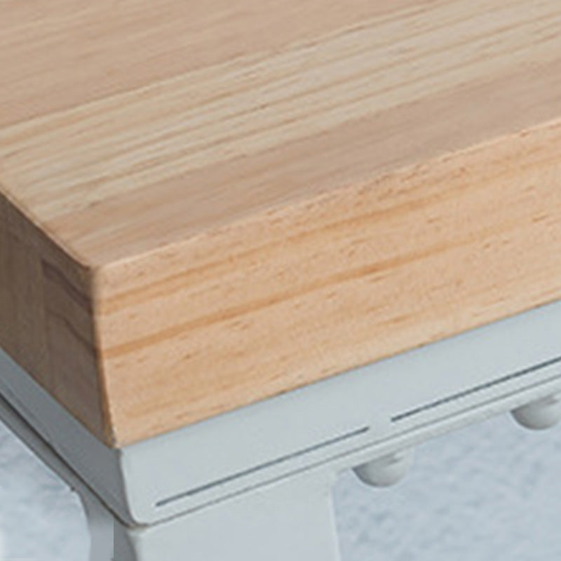 Moderne eettafel op pubhoogte, pubtafel met houten blad voor gebruik op het terras