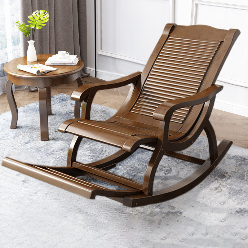 Chaise de culbuteur traditionnelle allongée en bois avec chaise inclinable à cadre gris