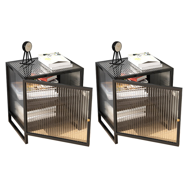 Mesa de nocturna de vidrio nocturno de metal contemporáneo con 1 puerta, 21.7 "de alto