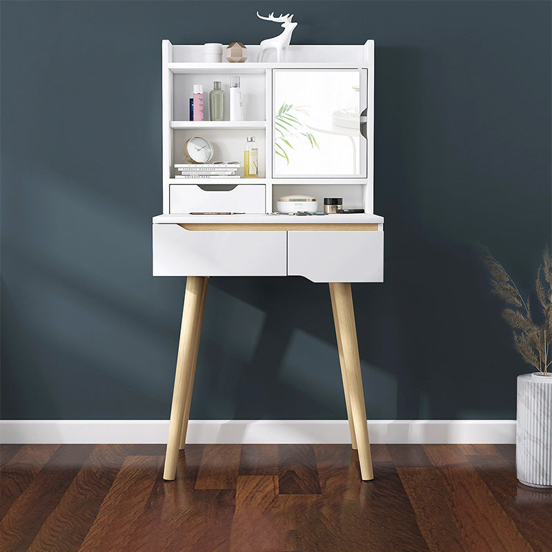 Skandinavischer Waschtisch mit Schubladen und Regalen und Spiegeln