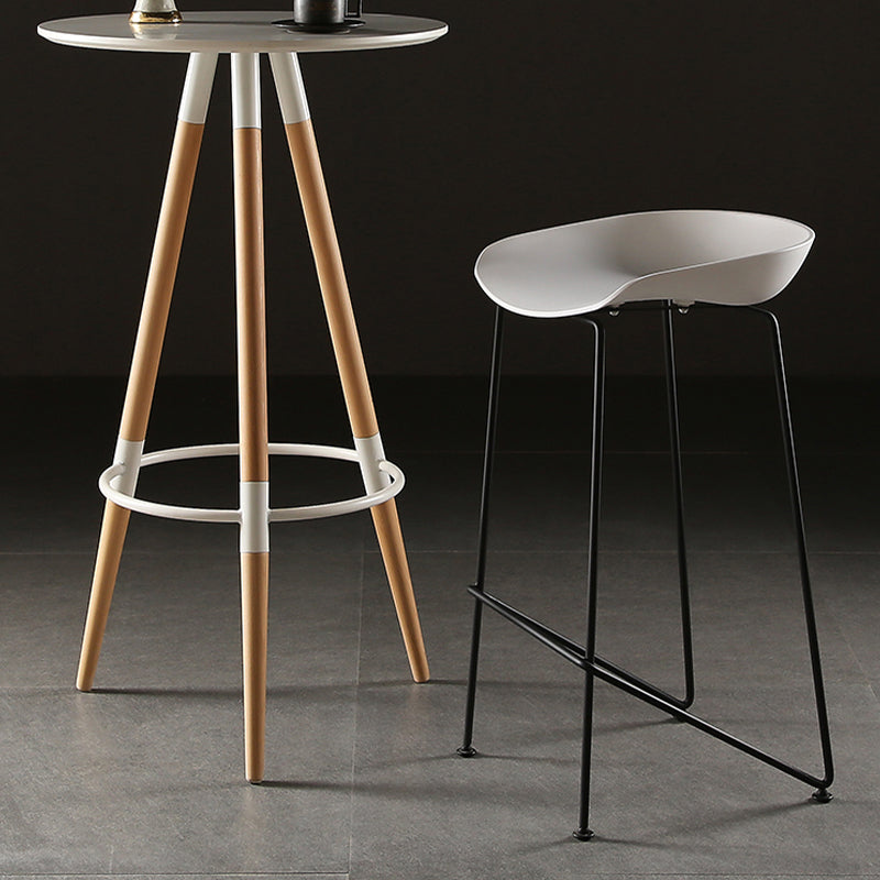 Tabouret de bar en plastique sans accoudoirs, hauteur de comptoir, tabouret moderne d'intérieur pour salon