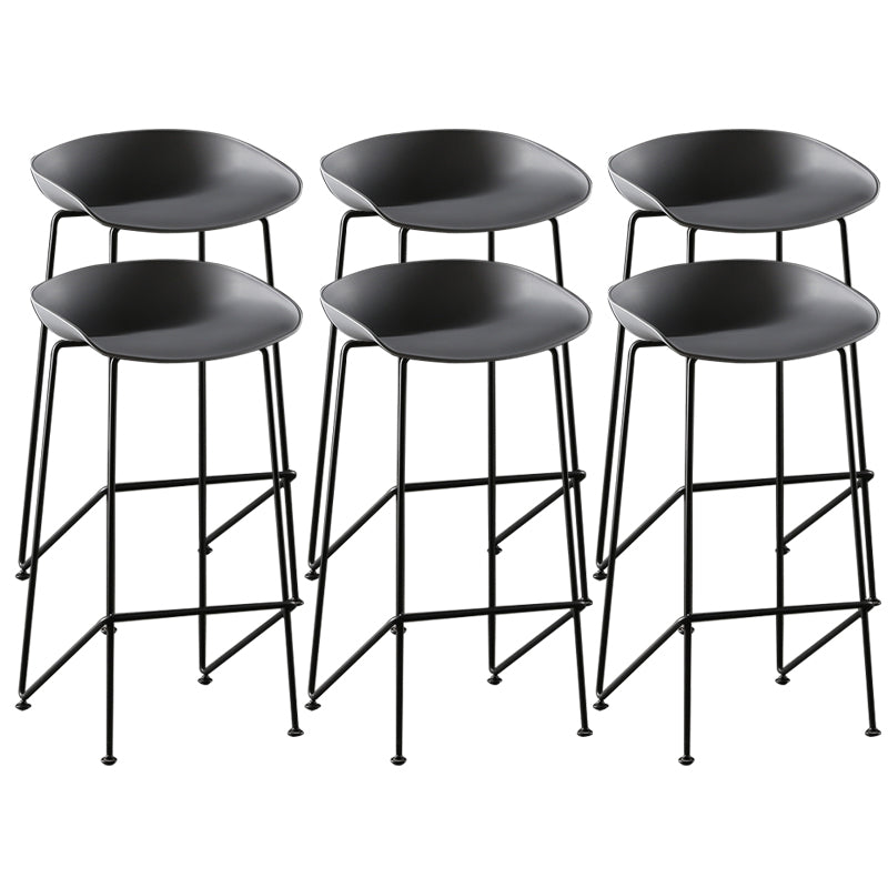 Tabouret de bar en plastique sans accoudoirs, hauteur de comptoir, tabouret moderne d'intérieur pour salon