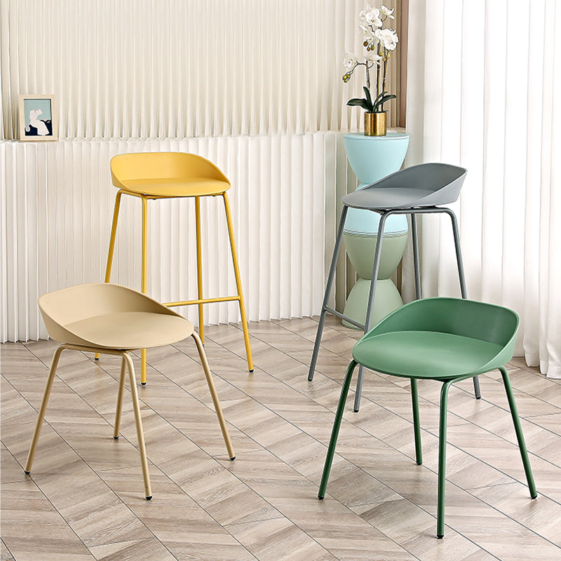 Indoor Plastic and Metal Bar Stool Modern Low Back Armless Bar Stool Clearhalo 'Bar Furniture' 'Bar Stools' 'bar_stools' 'furn' 'furn_bar_stools' 'Furniture' 'Kitchen & Dining Furniture' 6263292