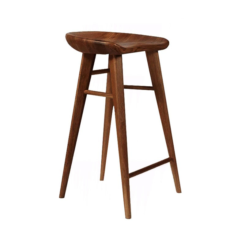 Tabouret de bar contemporain en bois massif avec siège profilé sans dossier et repose-pieds