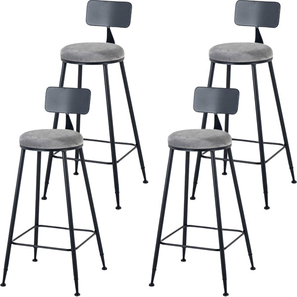 Modern Style Upholstered Counter Stool Bar-height Bar Stool with Footrest Black-Gray 4 Piece Set Clearhalo 'Bar Furniture' 'Bar Stools' 'bar_stools' 'furn' 'furn_bar_stools' 'Furniture' 'Kitchen & Dining Furniture' 6263454