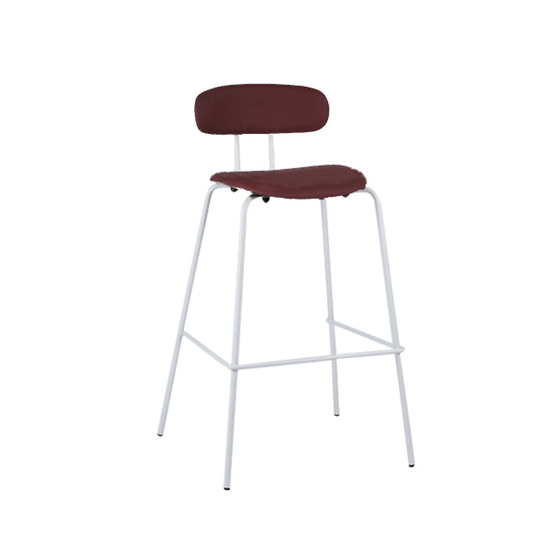 Taburete de bar tapizado de cuero sin brazos con respaldo moderno y base de metal