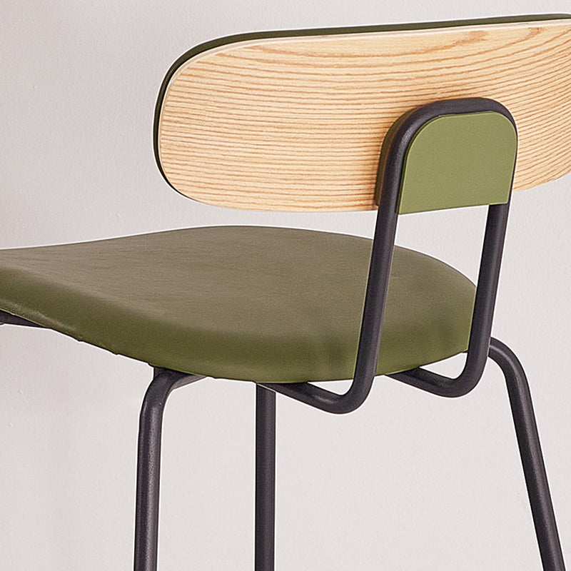 Taburete de bar tapizado de cuero sin brazos con respaldo moderno y base de metal
