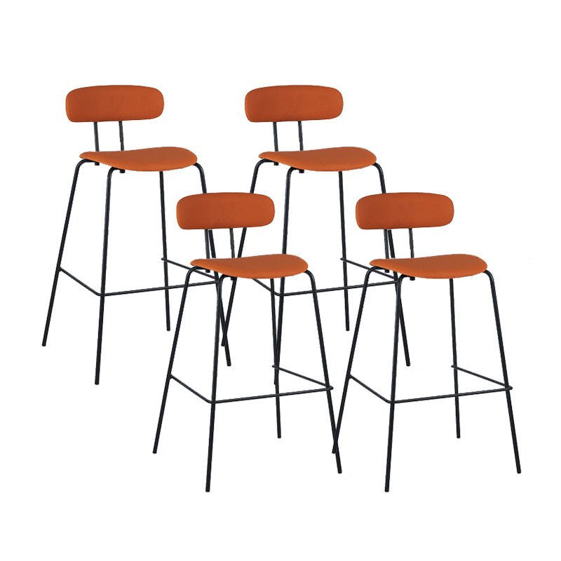 Taburete de bar tapizado de cuero sin brazos con respaldo moderno y base de metal