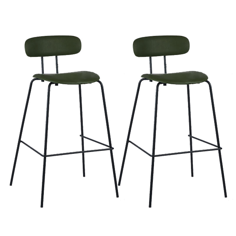Taburete de bar tapizado de cuero sin brazos con respaldo moderno y base de metal