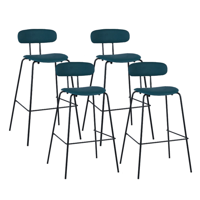 Taburete de bar tapizado de cuero sin brazos con respaldo moderno y base de metal