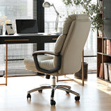 Silla ejecutiva de estilo moderno silla giratoria de brazos acolchados