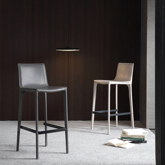 Tabouret de bar à base en métal contemporain