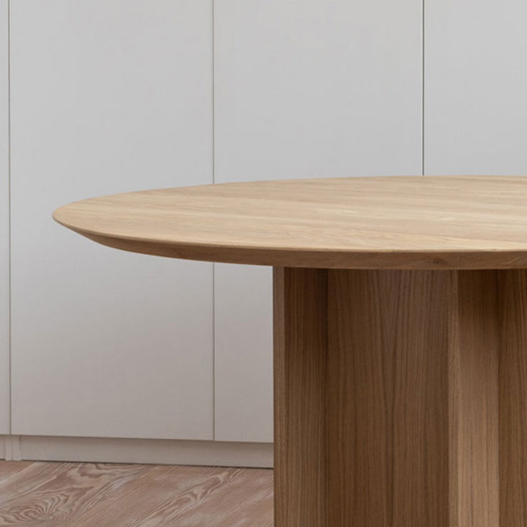 Modern Wood Pedestal Base Table Natural Round Dining Room Kitchen Table Clearhalo 'Dining Tables & Seating' 'Dining Tables' 'dining_table' 'furn' 'furn_dining_table' 'Furniture' 'Kitchen & Dining Furniture' 6277589