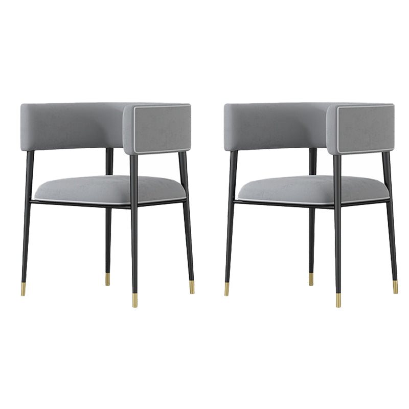 Industrieel gestoffeerde fluwelen armstoel Open achterste eetkamerstoel voor thuis