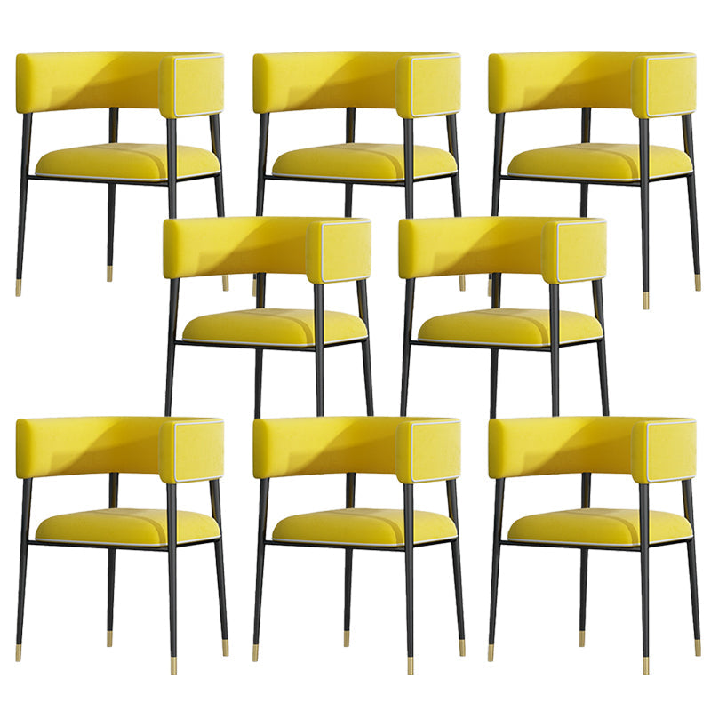 Industrieel gestoffeerde fluwelen armstoel Open achterste eetkamerstoel voor thuis