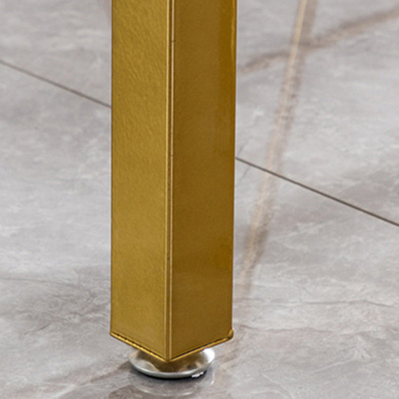 Moderner Bartisch mit weißer Kunstmarmorplatte und goldenem Sockel