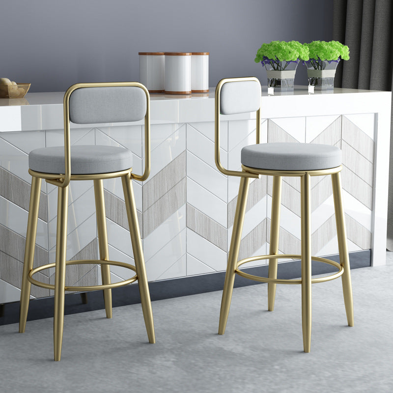 Sgabelli da bar sul retro con anteprima contemporanea per soggiorno per soggiorno