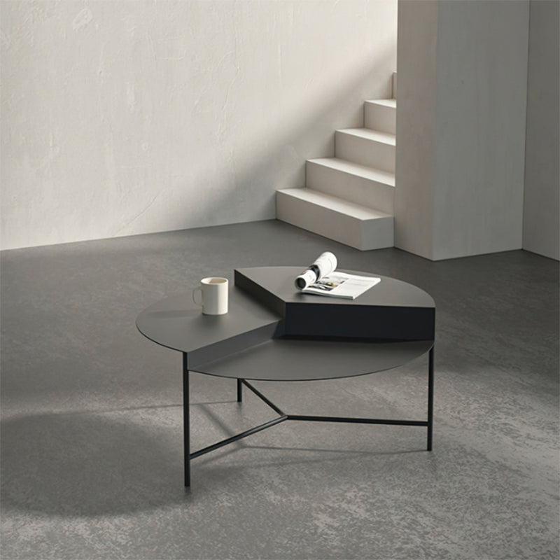 Geometric Metal Coffee Table Dia 27.6" 3 Legs Cocktail Table Clearhalo 'Coffee & Accent Tables' 'Coffee Tables' 'coffee_tables' 'furn' 'furn_coffee_tables' 'Furniture' 'Living Room Furniture' 6289636