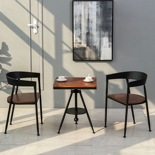 Silla de comedor de metal tradicional junto a la parte posterior de la espalda silla negra y marrón