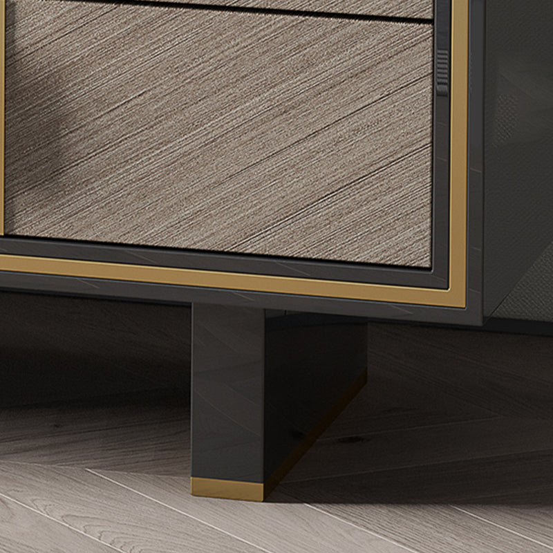 Credenza di sideboard nera glam di credenza a 4 cassetti con 2 porte per soggiorno