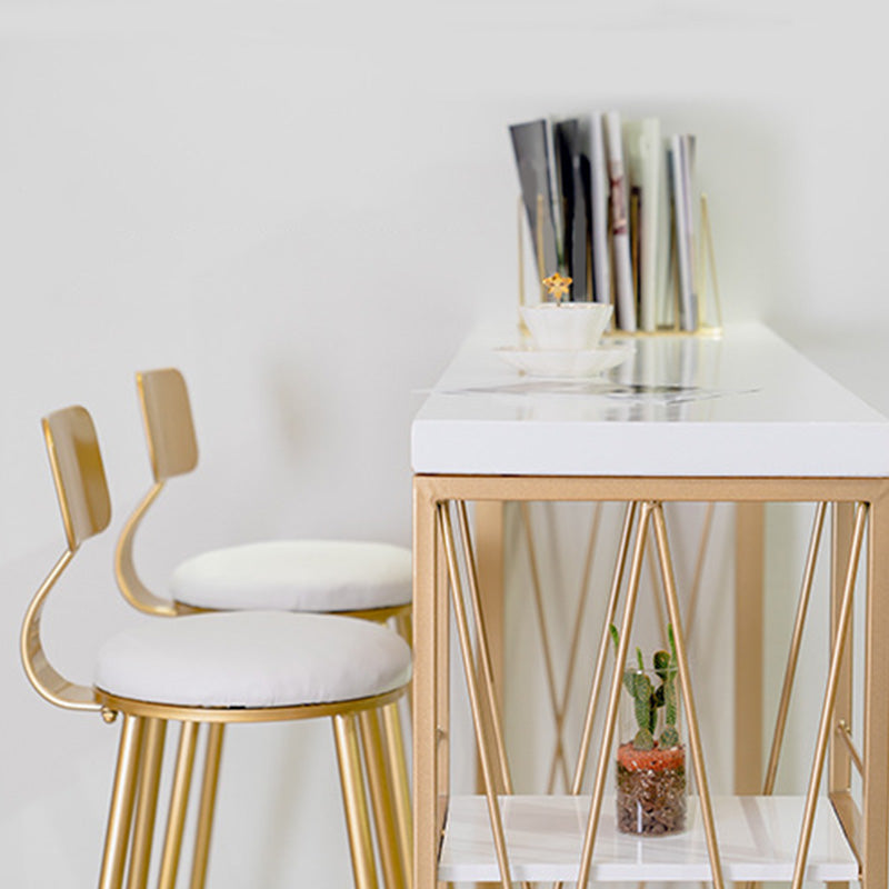 Table de pub moderne à hauteur de bar avec plateau en faux marbre blanc et 3 étagères