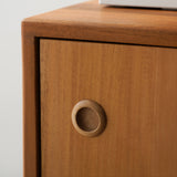 Sideboard a buffet a buffet in stile contemporaneo con armadi e cassetti