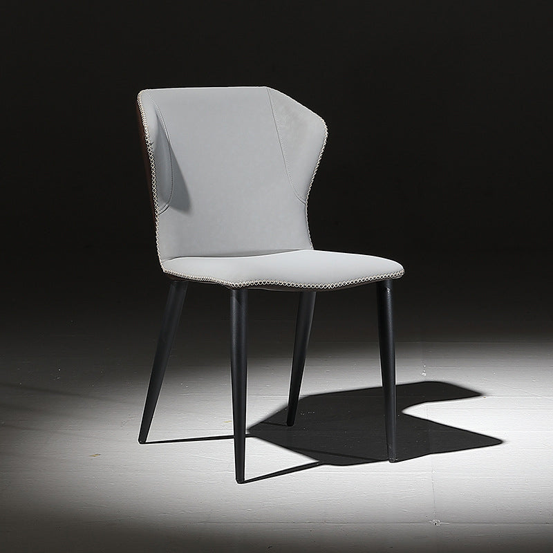 Chaise côté chaise de salle à manger à canon à wing-back pour salle à manger