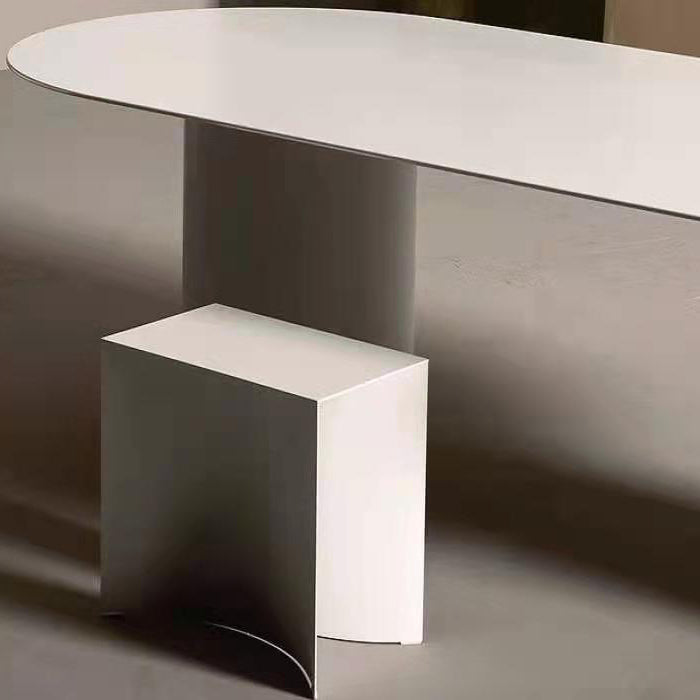 Eigentijdse ovaal kantoor bureau witte den houten schrijfbureau