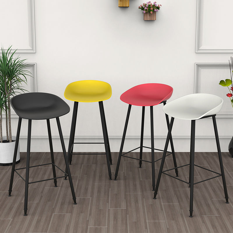 Luxurious Armless Counter High Stool Backrest Metal Bar Stool with Plastic Seat Clearhalo 'Bar Furniture' 'Bar Stools' 'bar_stools' 'furn' 'furn_bar_stools' 'Furniture' 'Kitchen & Dining Furniture' 6316831