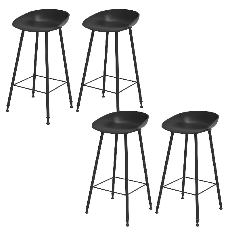 Luxurious Armless Counter High Stool Backrest Metal Bar Stool with Plastic Seat Black 4 Piece Set Clearhalo 'Bar Furniture' 'Bar Stools' 'bar_stools' 'furn' 'furn_bar_stools' 'Furniture' 'Kitchen & Dining Furniture' 6316858