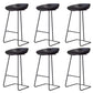Taburete de bar de plástico estilo Glam, taburete de bar con forma de cubo y altura de mostrador