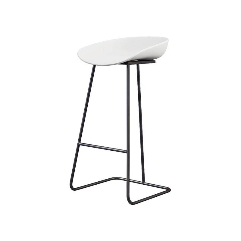 Taburete de bar de plástico estilo Glam, taburete de bar con forma de cubo y altura de mostrador