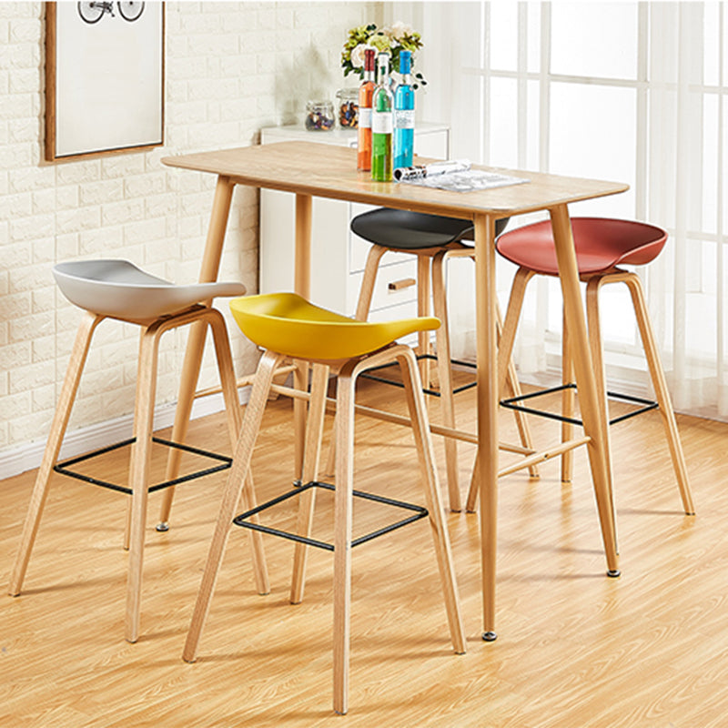 Chaise de bar de café en plastique de tabouret haut de comptoir sans bras de dossier nordique avec la base en bois