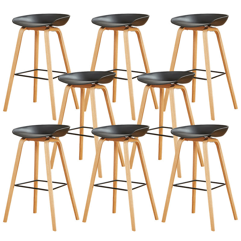 Chaise de bar de café en plastique de tabouret haut de comptoir sans bras de dossier nordique avec la base en bois