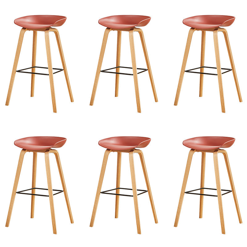 Chaise de bar de café en plastique de tabouret haut de comptoir sans bras de dossier nordique avec la base en bois