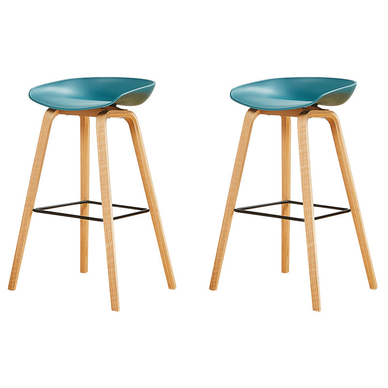 Chaise de bar de café en plastique de tabouret haut de comptoir sans bras de dossier nordique avec la base en bois