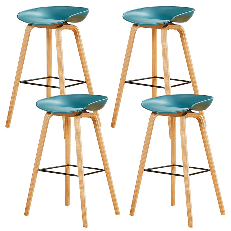 Chaise de bar de café en plastique de tabouret haut de comptoir sans bras de dossier nordique avec la base en bois