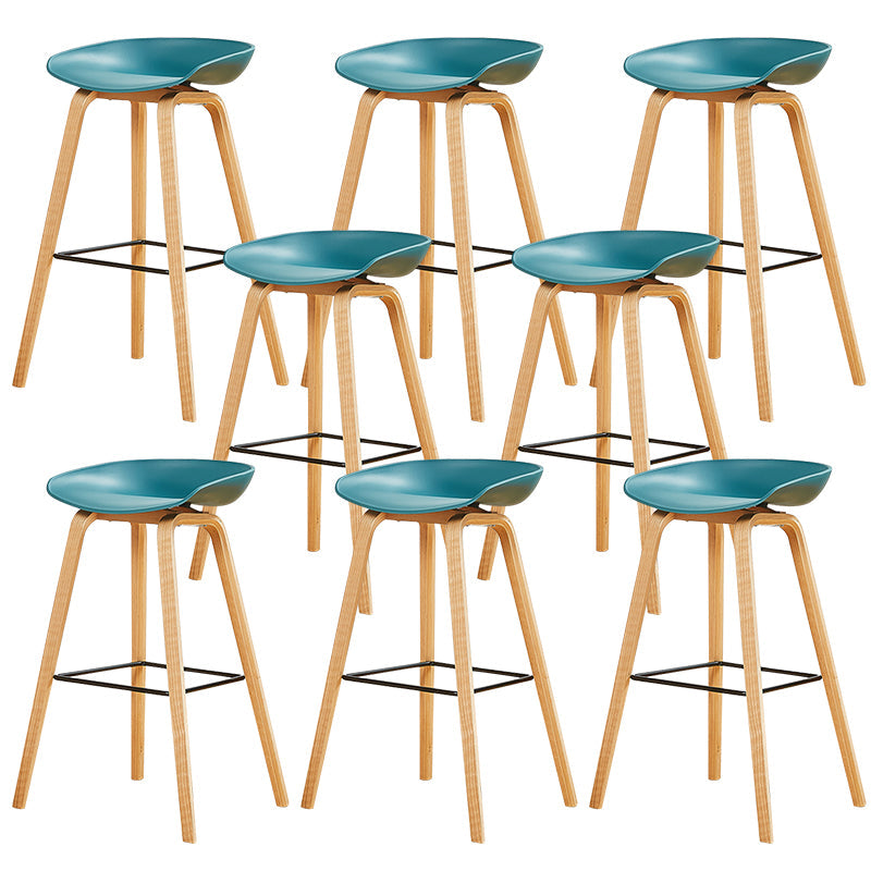 Chaise de bar de café en plastique de tabouret haut de comptoir sans bras de dossier nordique avec la base en bois