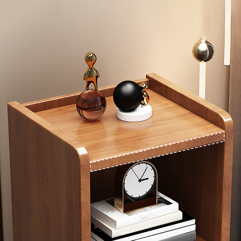 Libreria di scaffale in legno di gomma urbano chiuso per soggiorno verticale per soggiorno